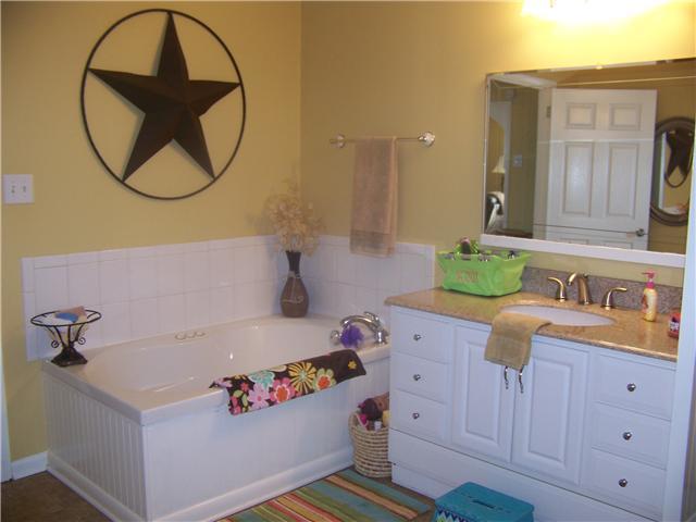287 Powell Chapel Road Pulaski, TN 38478 - Photo 3 of 10