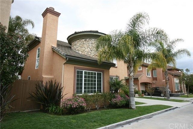 $935,000 | 2561 Santa Ana Avenue, Costa Mesa, CA 92627