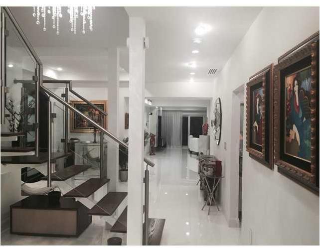 5320 Sunset Drive Miami, FL 33143 - Photo 3 of 14