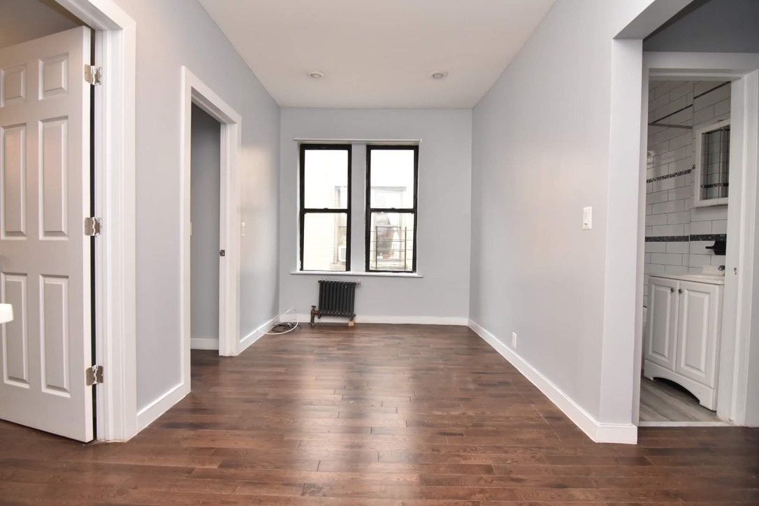 14 Thayer Street, Unit 5F Manhattan, NY 10040 - Photo 3 of 4
