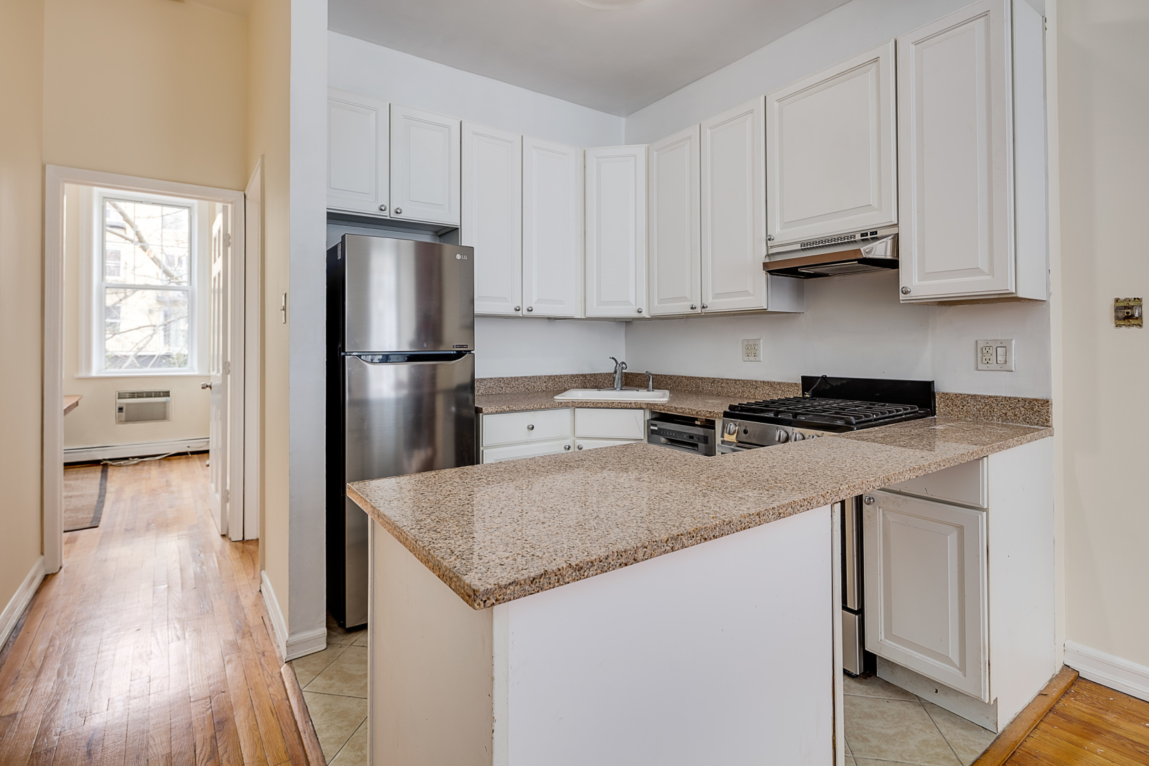 102 Bergen Street, Unit 2 Brooklyn, NY 11201 - Photo 4 of 5