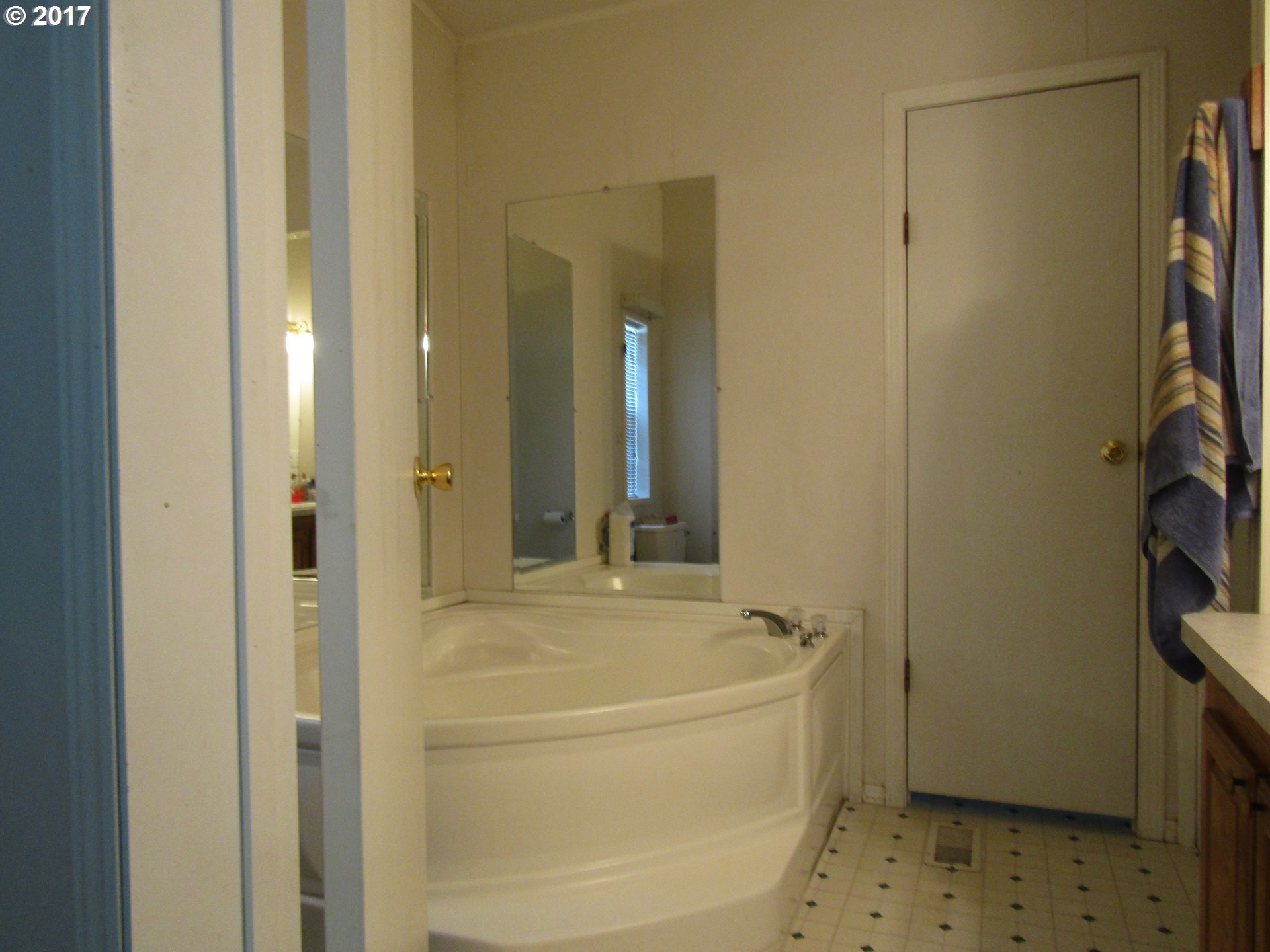 826 Southeast 2nd Street Pendleton, OR 97801 - Photo 4 of 6