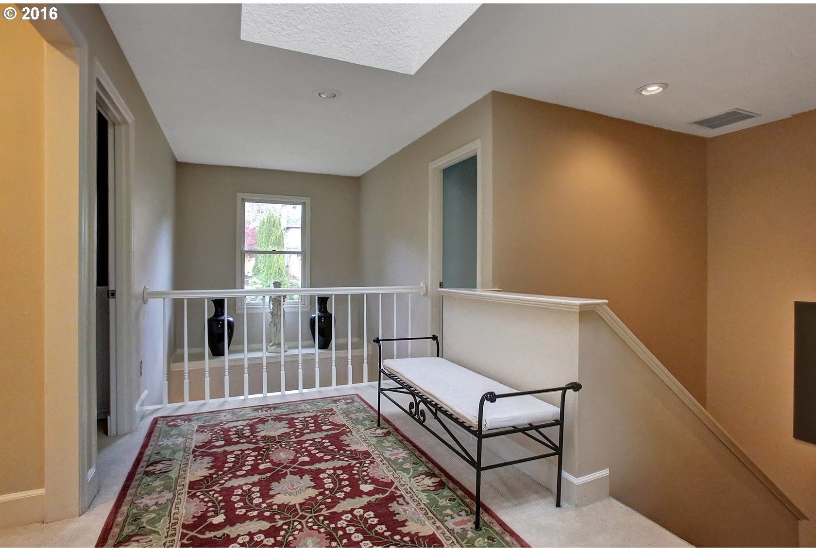 6822 Southwest Windemere Loop Portland, OR 97225 - Photo 12 of 27 Gallery Image 12