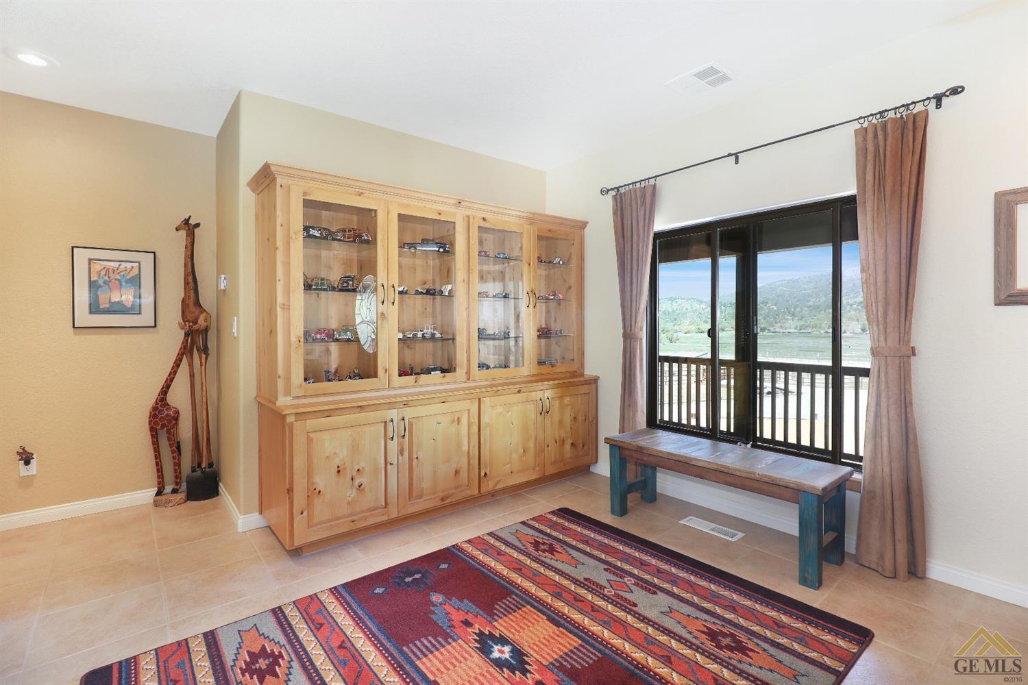 29450 Lower Valley Road Tehachapi, CA 93561 - Photo 6 of 40