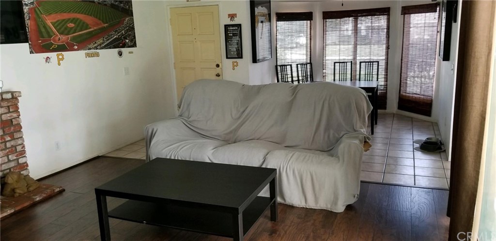 11231 Heathrow Drive Riverside, CA 92503 - Photo 10 of 18