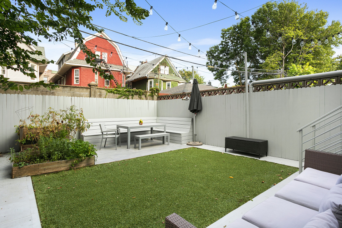 19 E 10th St, Brooklyn, NY 11218 - Photo 2 of 2