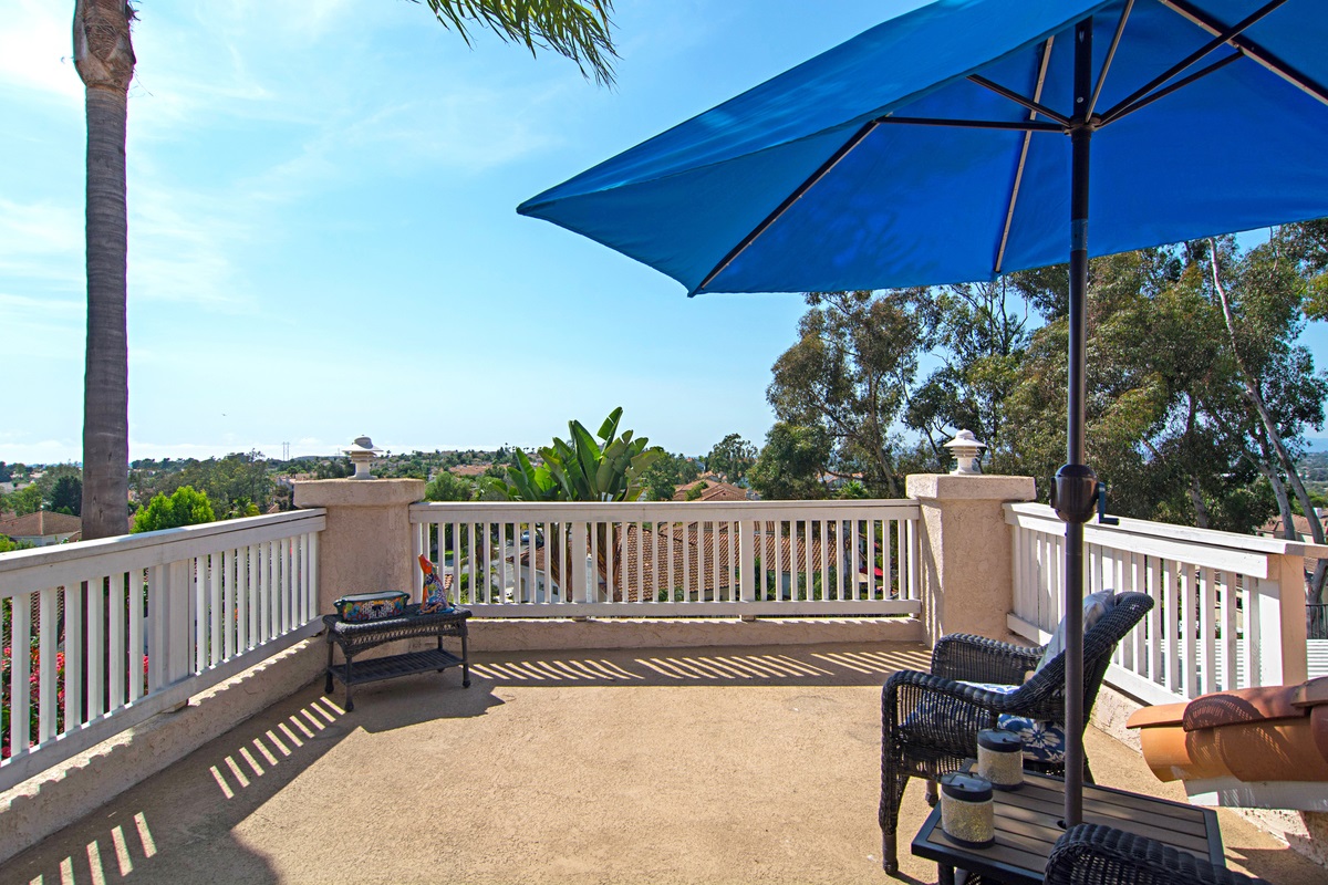 1655 Olympus Loop Drive Vista, CA 92081 - Photo 2 of 25