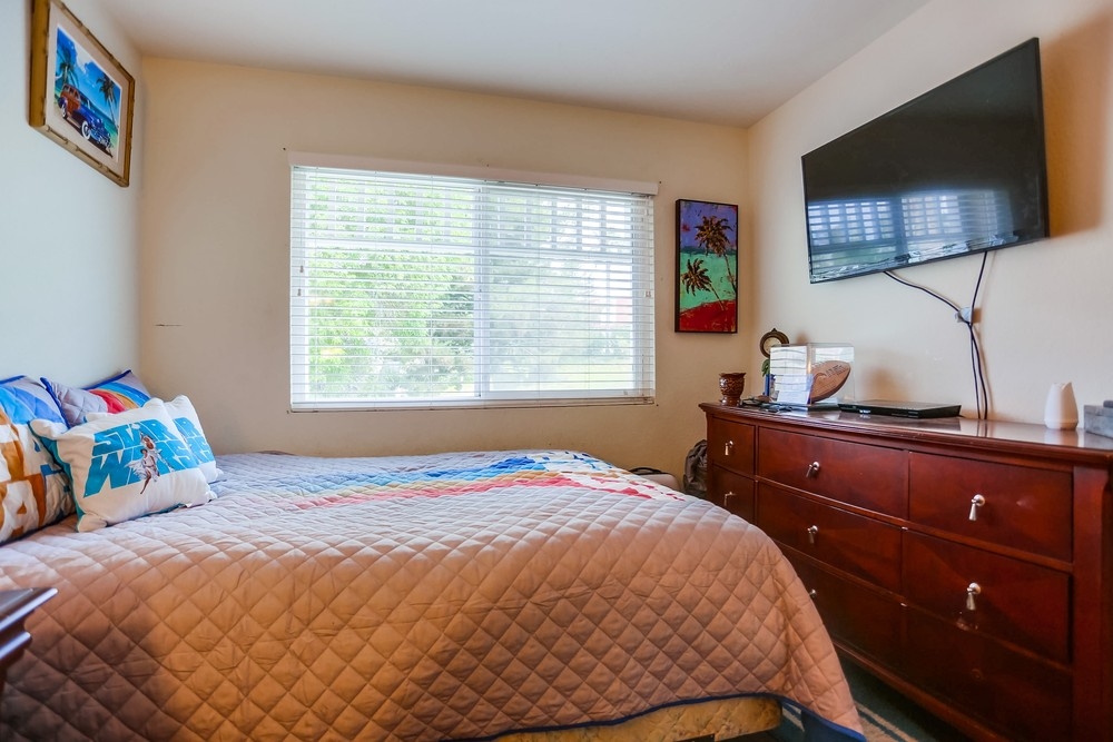 1305 Hampton Road San Marcos, CA 92078 - Photo 18 of 19