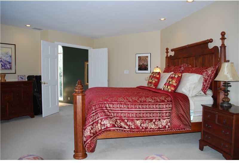 500 West Hahn Road Canonsburg, PA 15317 - Photo 12 of 13 Gallery Image 12