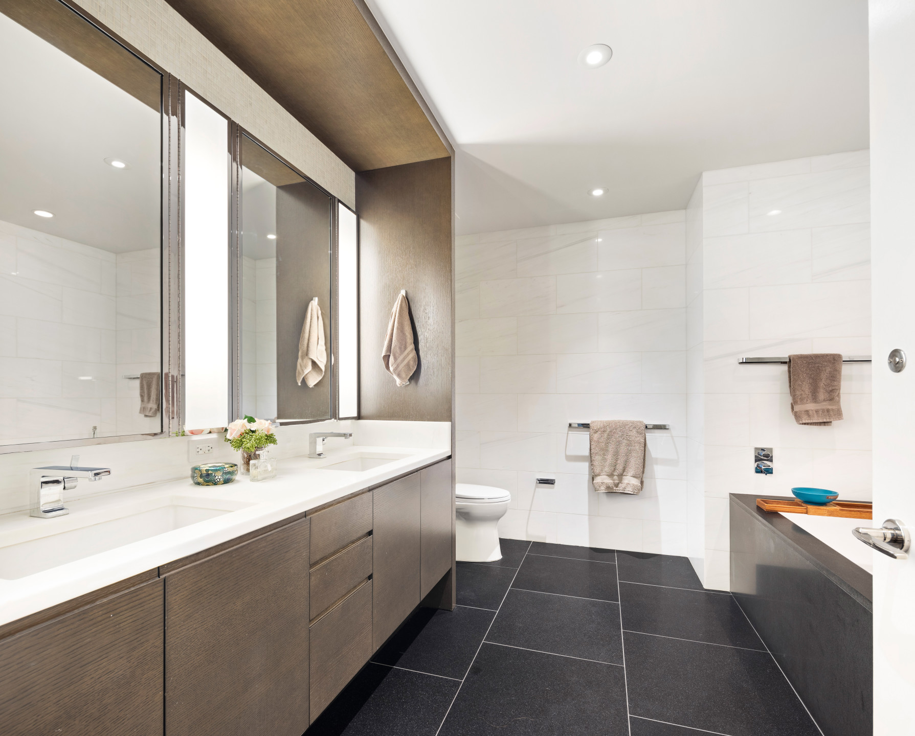 50 Riverside Boulevard, Unit 18B Manhattan, NY 10069 - Photo 13 of 35