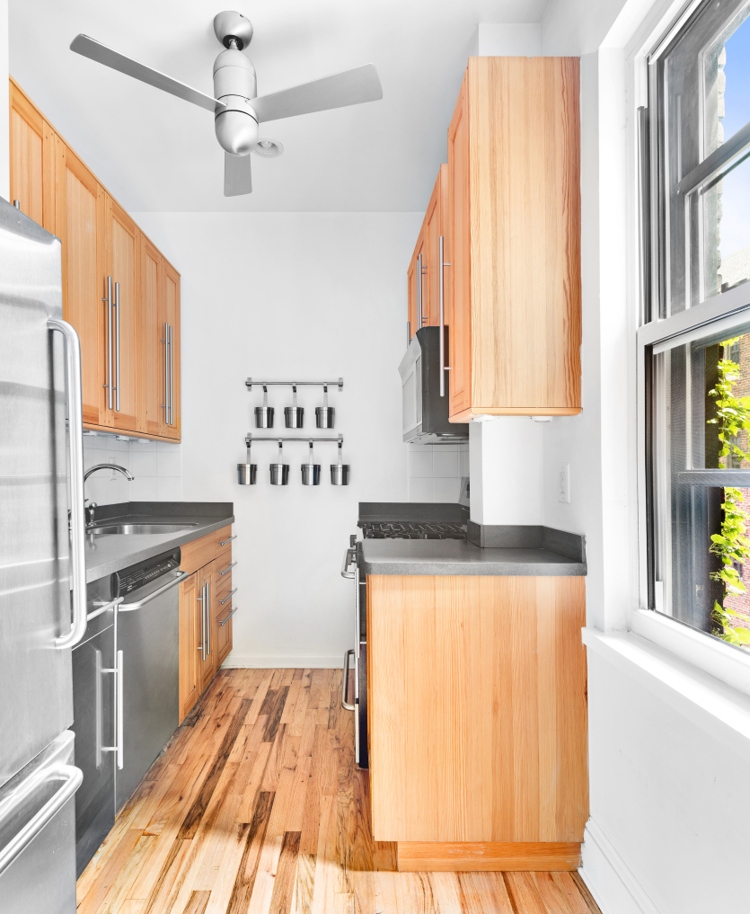 2 Grace Court, Unit 5V Brooklyn, NY 11201 - Photo 4 of 10