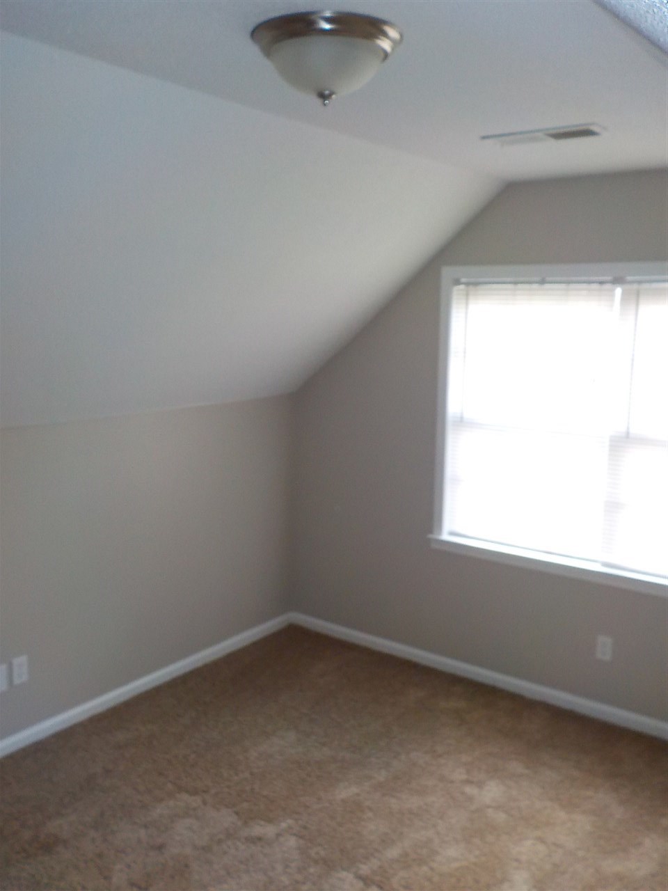 6226 Ridge Manor Drive Memphis, TN 38115 - Photo 7 of 13 Gallery Image 7
