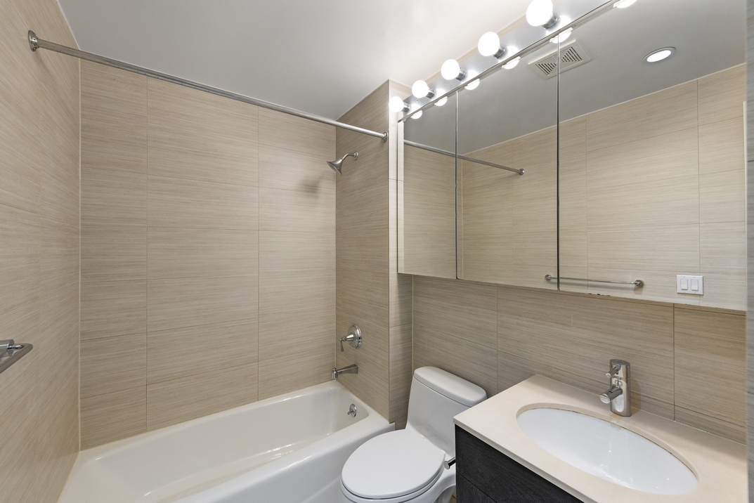 224 Montrose Avenue, Unit 2A Brooklyn, NY 11206 - Photo 3 of 6