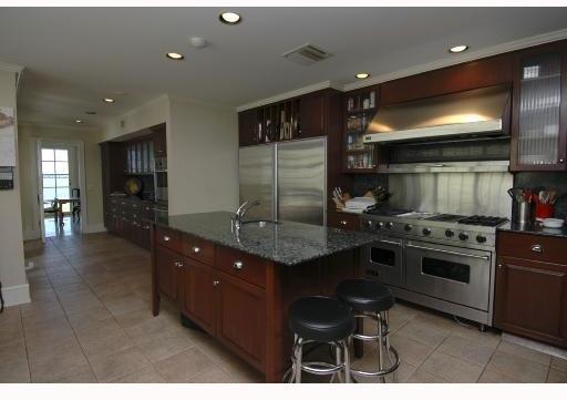 4425 Sabal Palm Road Miami, FL 33137 - Photo 5 of 9