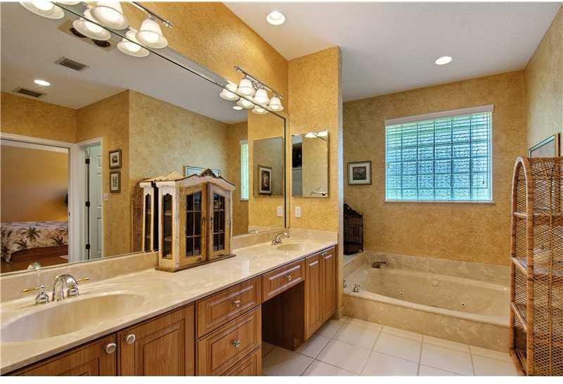 390 Northwest 53rd Street Boca Raton, FL 33487 - Photo 21 of 28