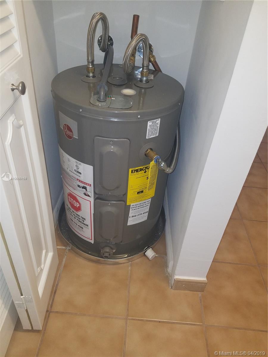 15609 Southwest 73rd Cir Terrace, Unit 89 Miami, FL 33193 - Photo 15 of 20