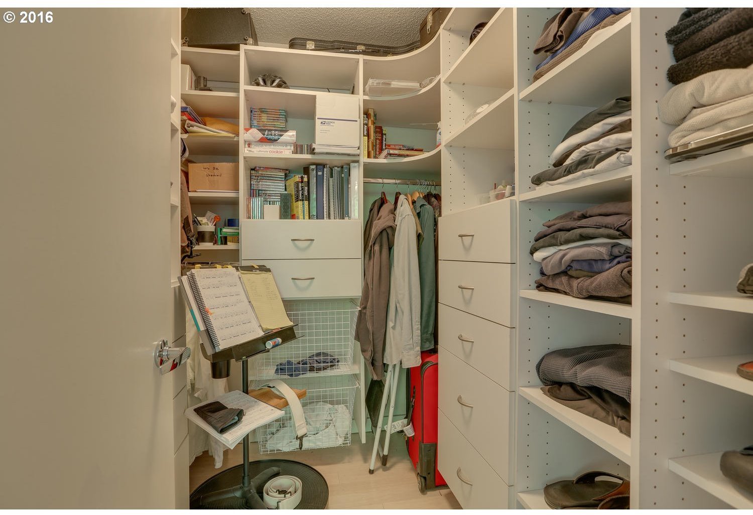 2020 Southwest Main Street, Unit 402 Portland, OR 97205 - Photo 18 of 29