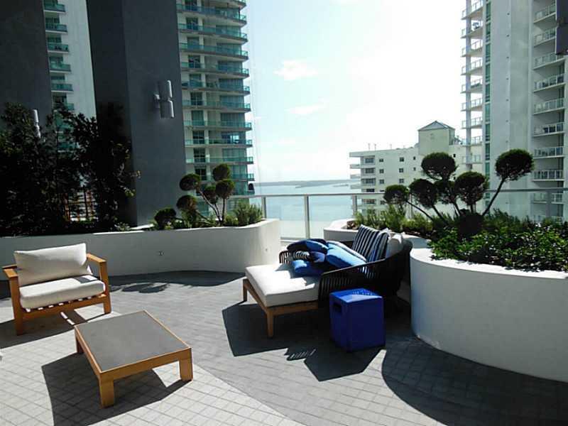 1300 Brickell Bay Drive, Unit 3003 Miami, FL 33131 - Photo 20 of 24