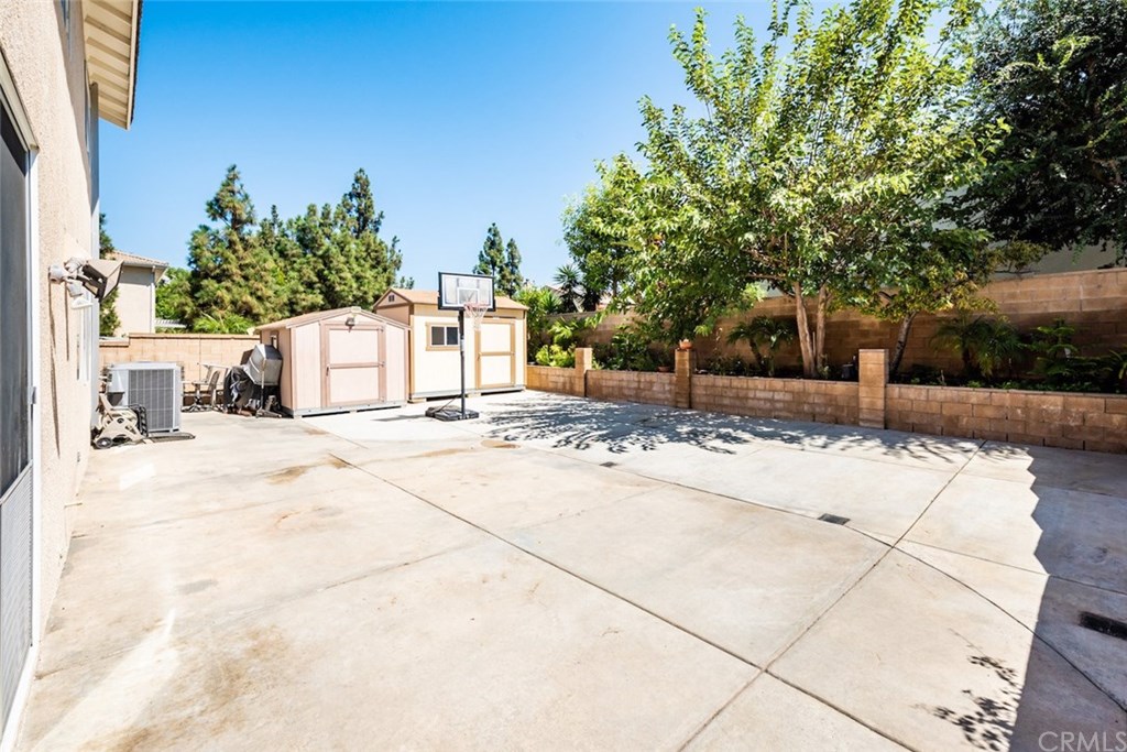 43 Declaration Place Irvine, CA 92602 - Photo 20 of 22