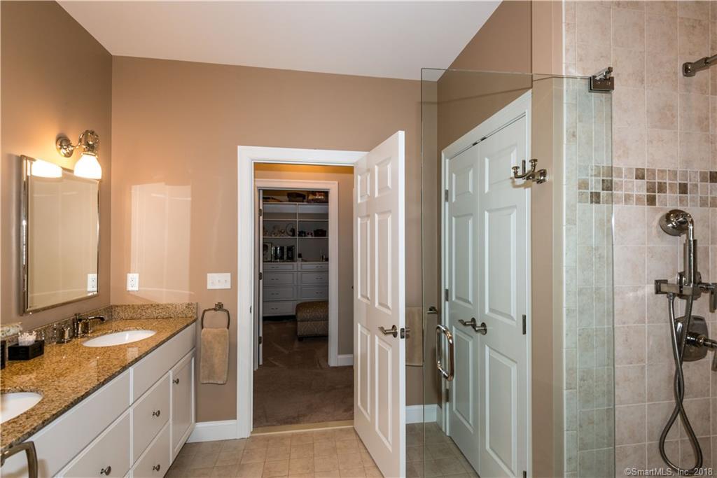 39 Bantry Road, Unit 39 Simsbury, CT 06070 - Photo 29 of 36 Gallery Image 29