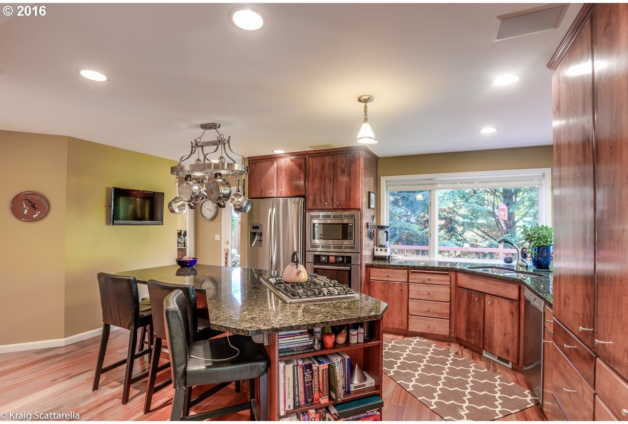 3630 Southwest 73rd Avenue Portland, OR 97225 - Photo 19 of 27 Gallery Image 19