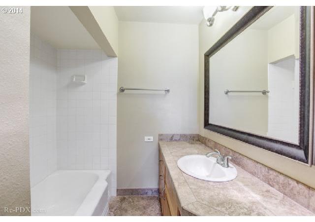12615 Southwest Beef Bend Road Tigard, OR 97224 - Photo 13 of 16 Gallery Image 13