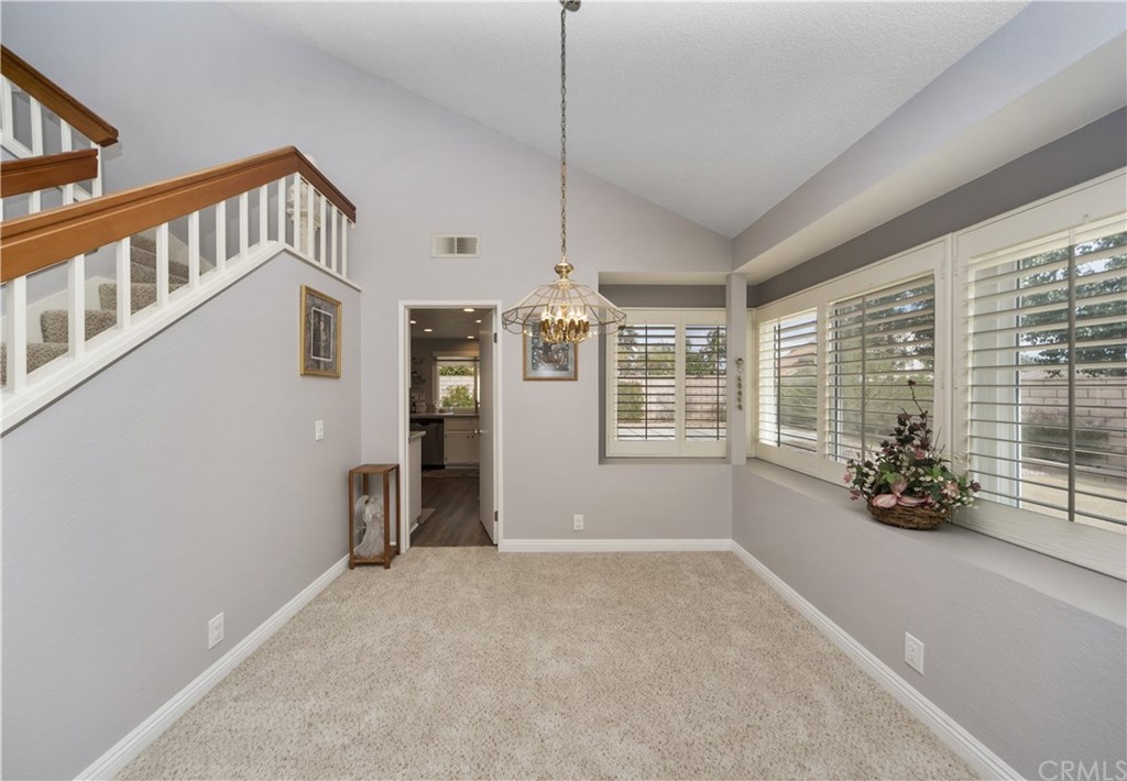 136 Sandpoint Lane Riverside, CA 92506 - Photo 9 of 35