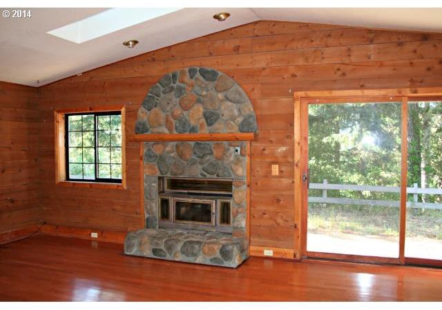 1885 Doerner Road Roseburg, OR 97471 - Photo 14 of 16