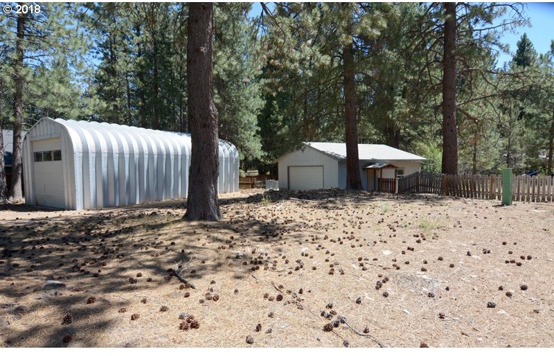 19085 Baker Road Bend, OR 97702 - Photo 2 of 15