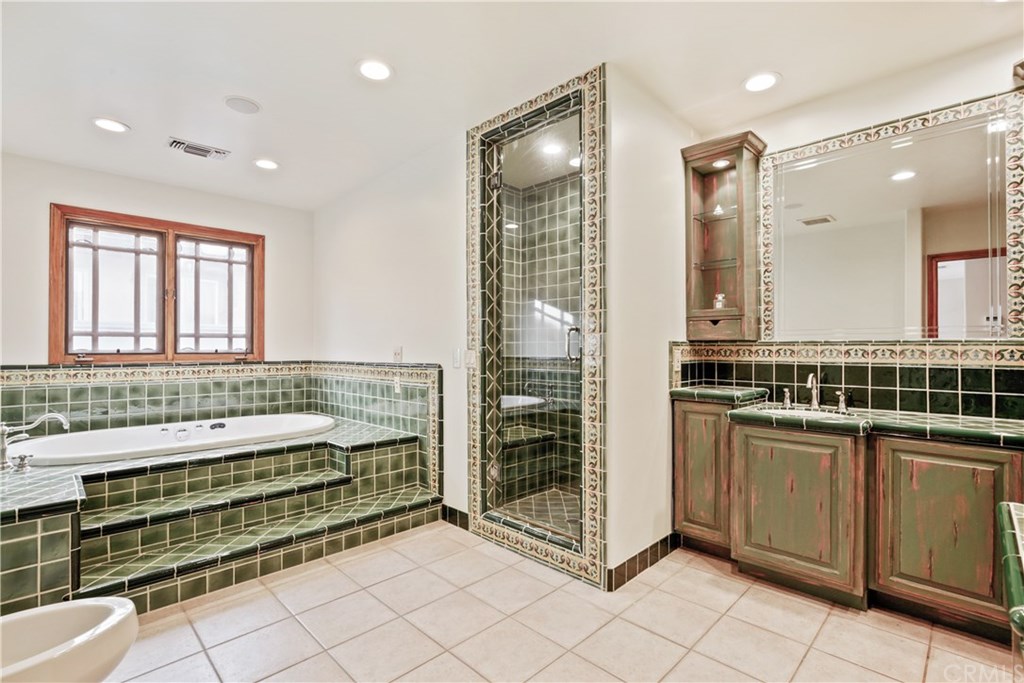 2380 Roscomare Road Los Angeles, CA 90077 - Photo 34 of 51