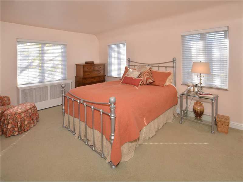1007 Jefferson Heights Road Penn Hills, PA 15235 - Photo 15 of 25