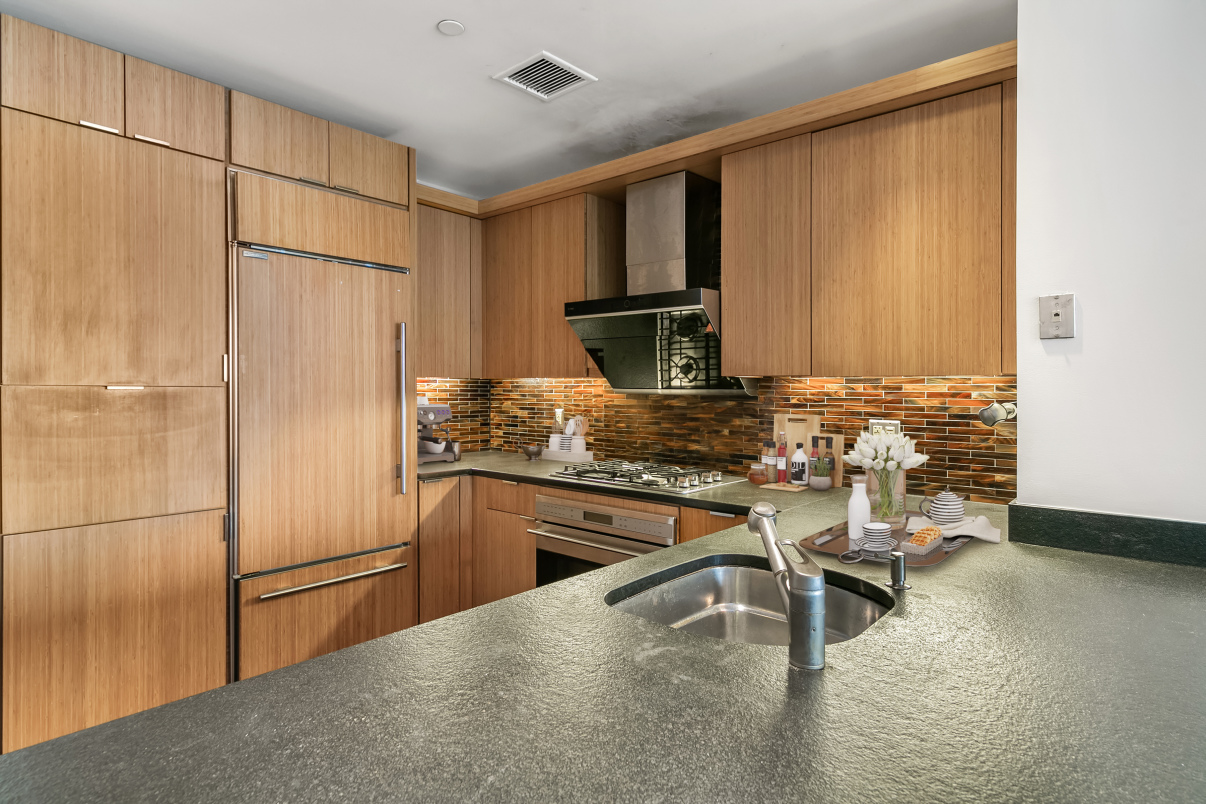 70 Little West Street, Unit 10N Manhattan, NY 10004 - Photo 3 of 10