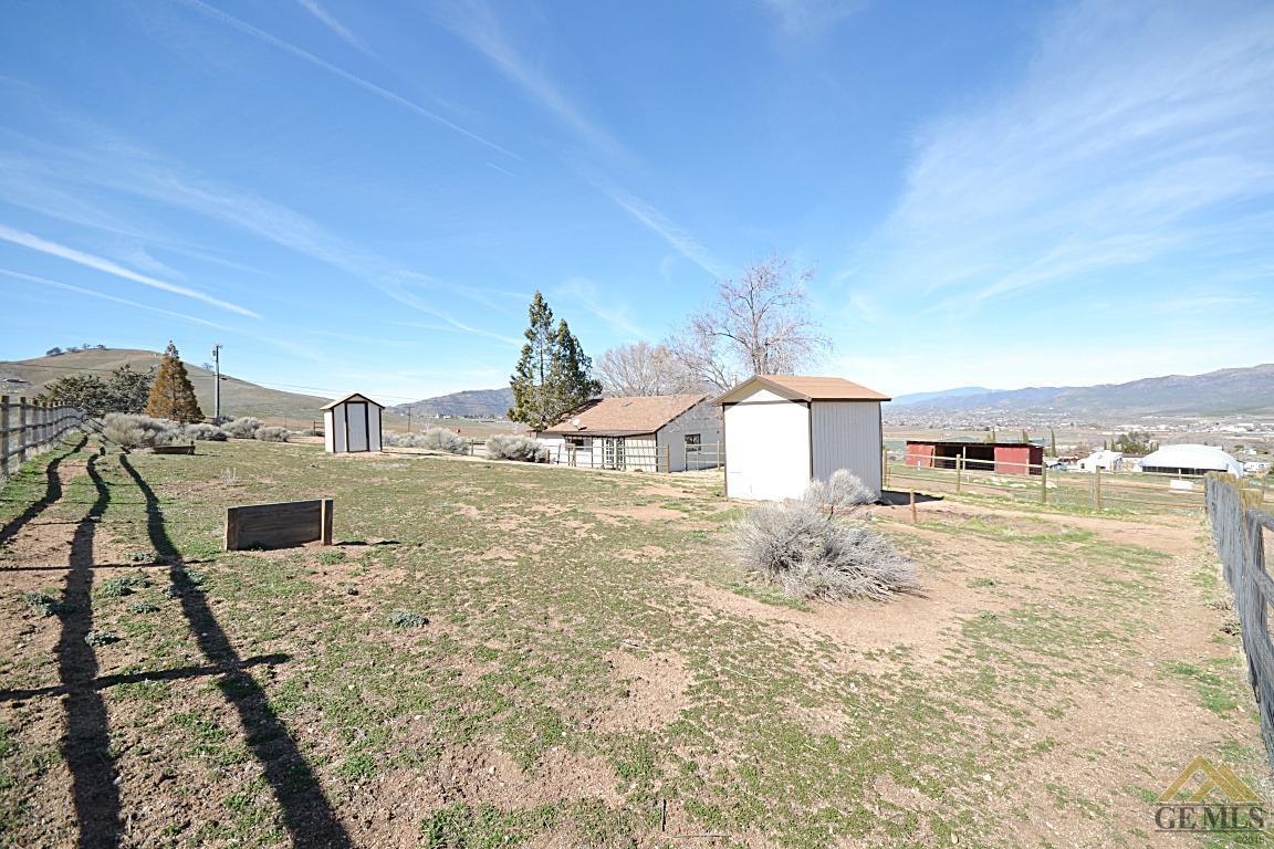19540 Tucker Road Tehachapi, CA 93561 - Photo 22 of 24 Gallery Image 22