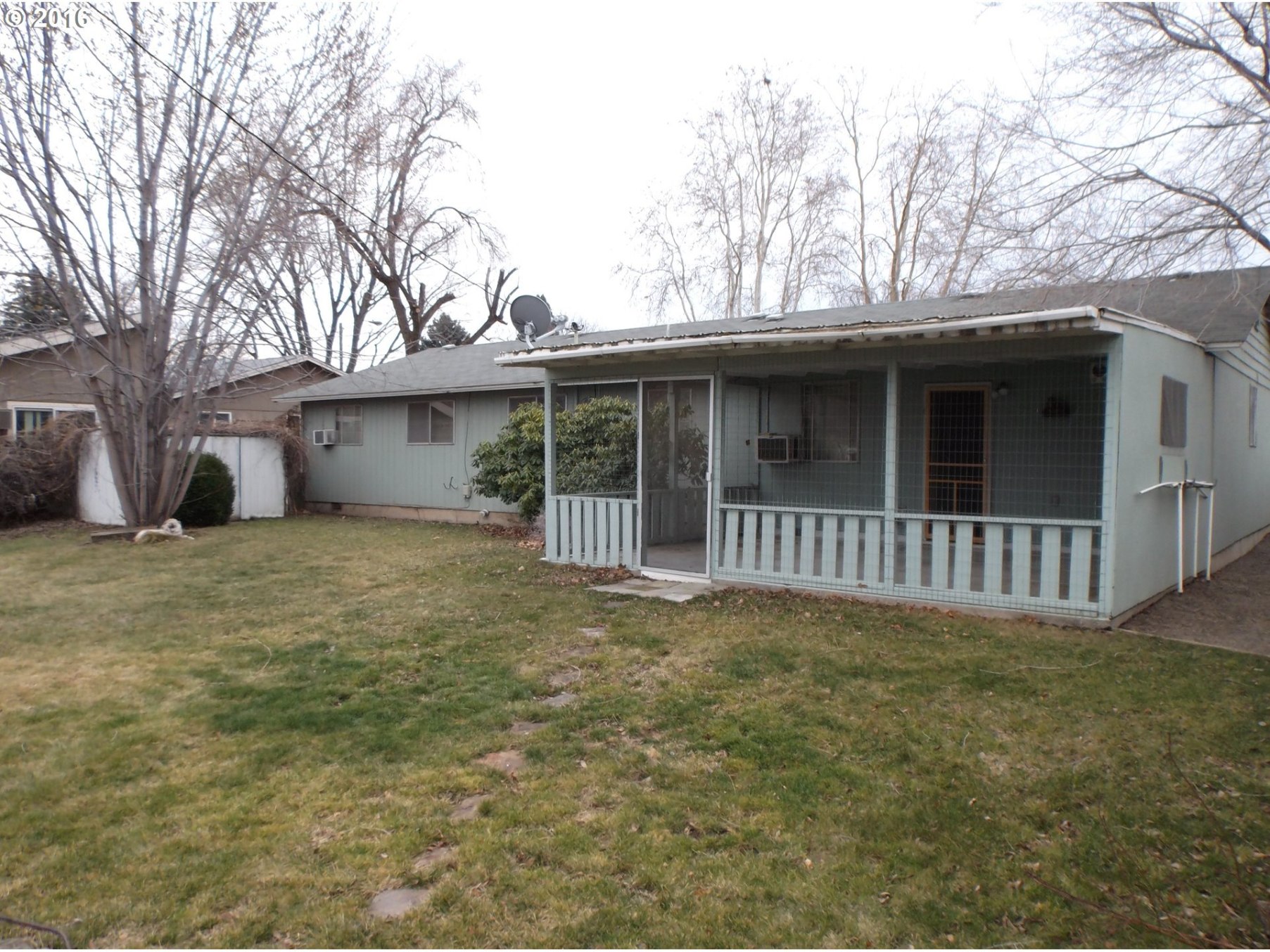 2433 Southwest Perkins Avenue Pendleton, OR 97801 - Photo 18 of 21