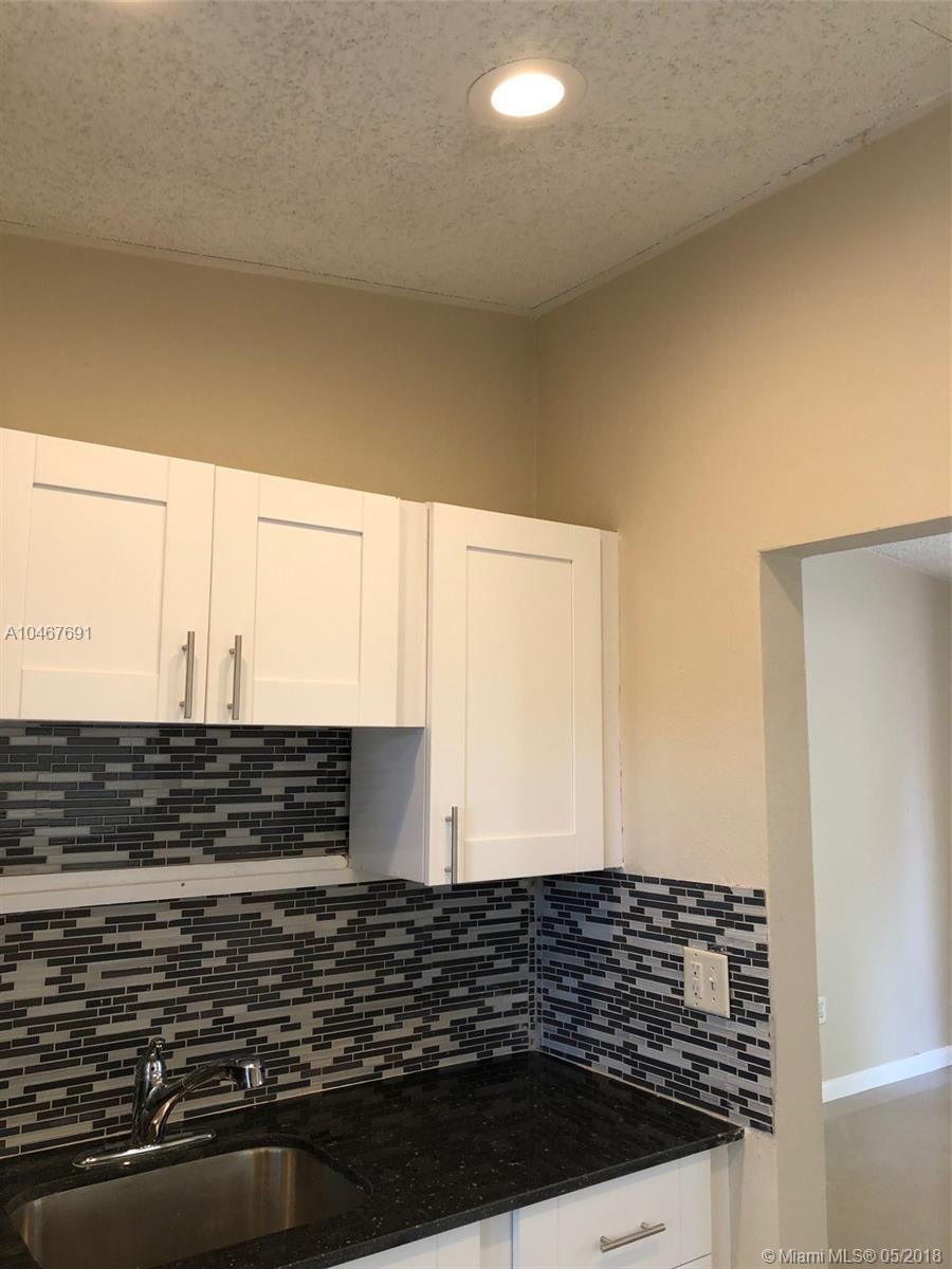 3621 Southwest 47th Avenue West Park, FL 33023 - Photo 4 of 12