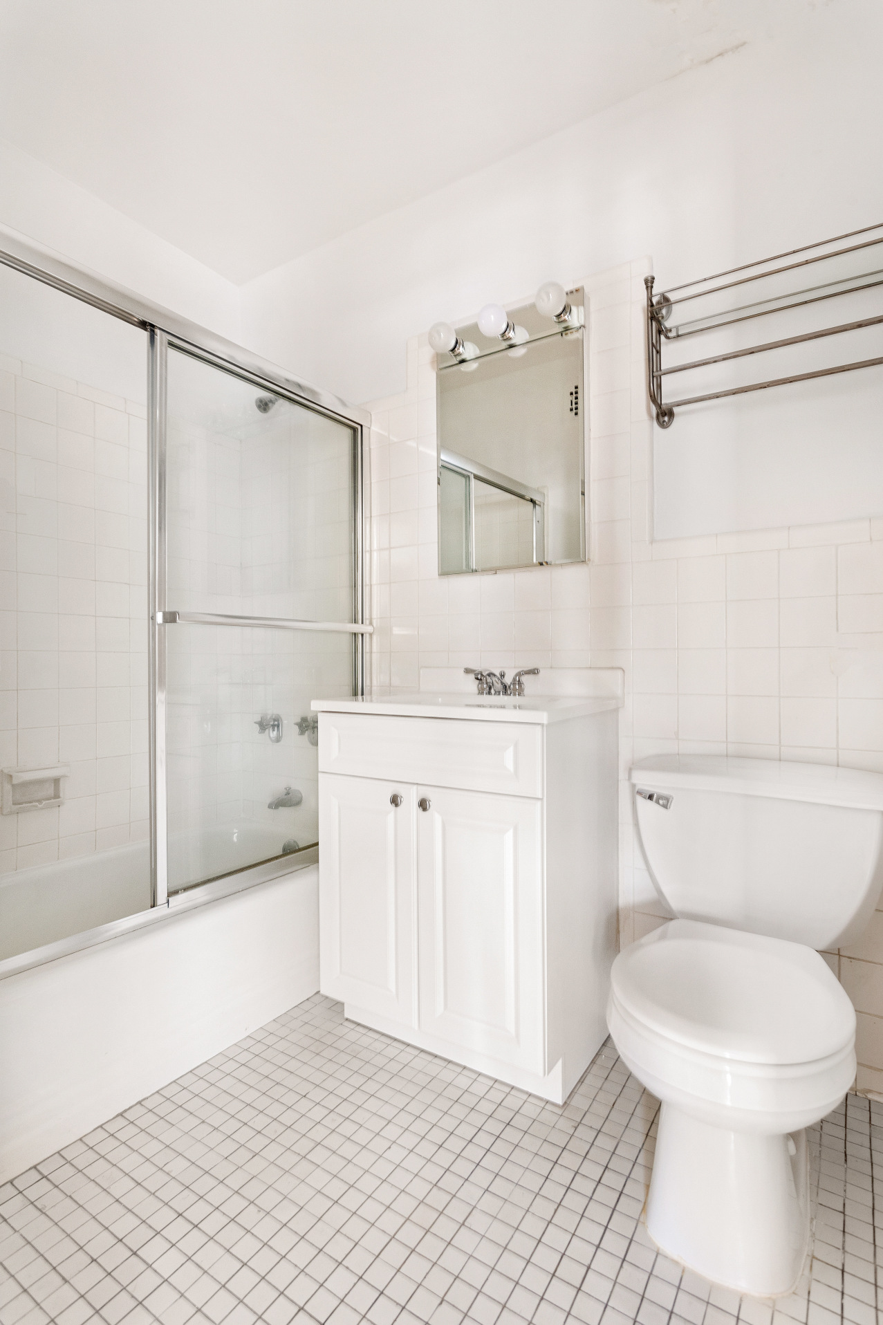 235 East 87th Street, Unit 9E Manhattan, NY 10128 - Photo 8 of 11