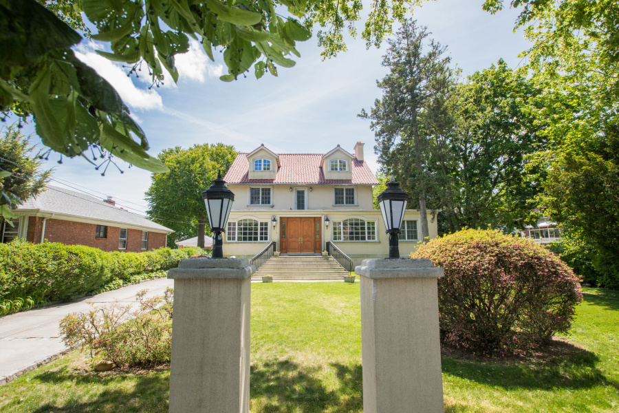 160-18 Powells Cove Boulevard, Unit MANSION Queens, NY 11357 - Photo 2 of 23