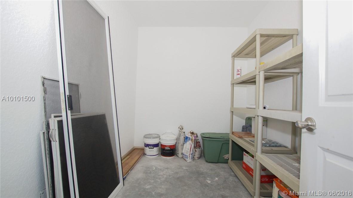 5369 Plantation Road Plantation, FL 33317 - Photo 28 of 31 Gallery Image 28