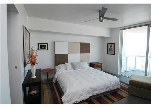 450 Alton Road, Unit 3506 Miami Beach, FL 33139 - Photo 4 of 16