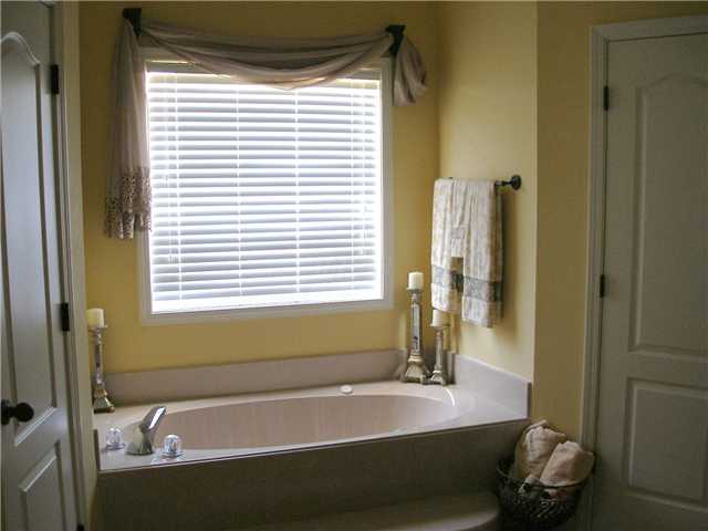 4969 Byhalia Road Hernando, MS 38632 - Photo 8 of 8 Jetted step-up garden tub