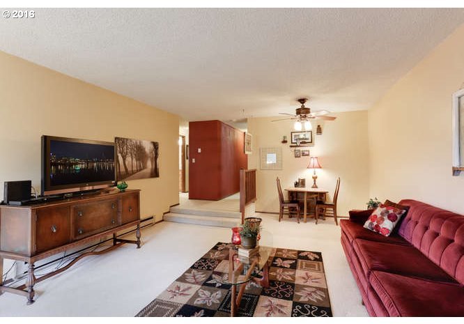 14828 Southwest 109th Avenue Tigard, OR 97224 - Photo 16 of 31