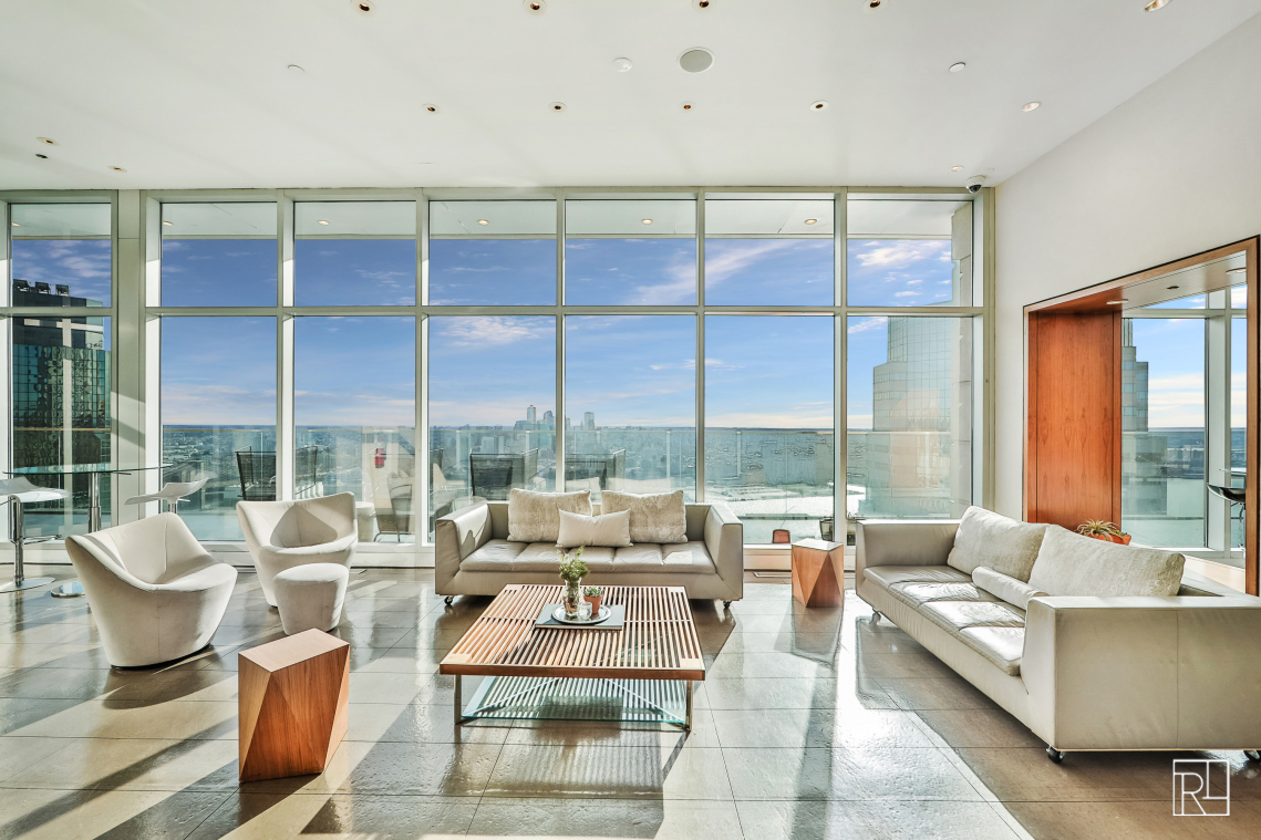 75 Wall Street, Unit 32J Manhattan, NY 10005 - Photo 29 of 35