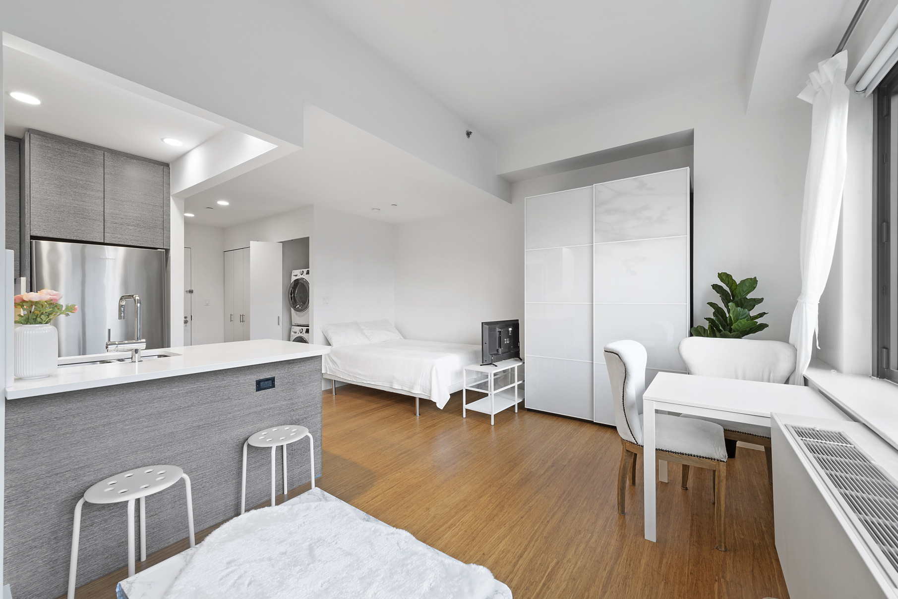 305 West 16th Street, Unit 5A Manhattan, NY 10011 - Photo 3 of 8