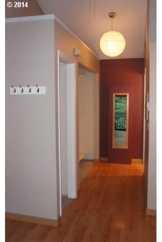 7548 Southwest Barnes Road, Unit B Portland, OR 97225 - Photo 7 of 14 Gallery Image 7