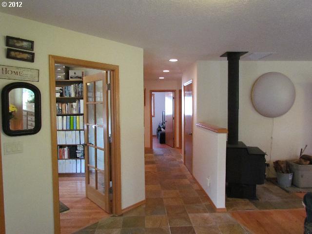 545 Snowden Road White Salmon, WA 98672 - Photo 8 of 15