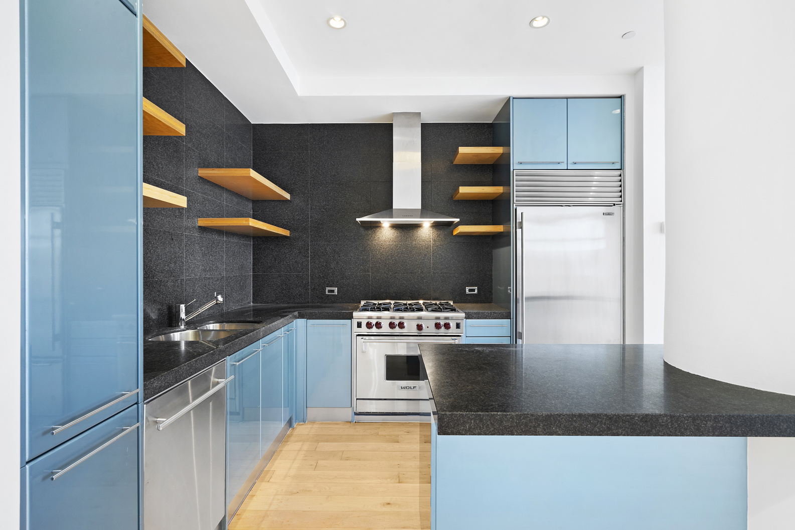 60 Broadway, Unit 7E Brooklyn, NY 11249 - Photo 2 of 10