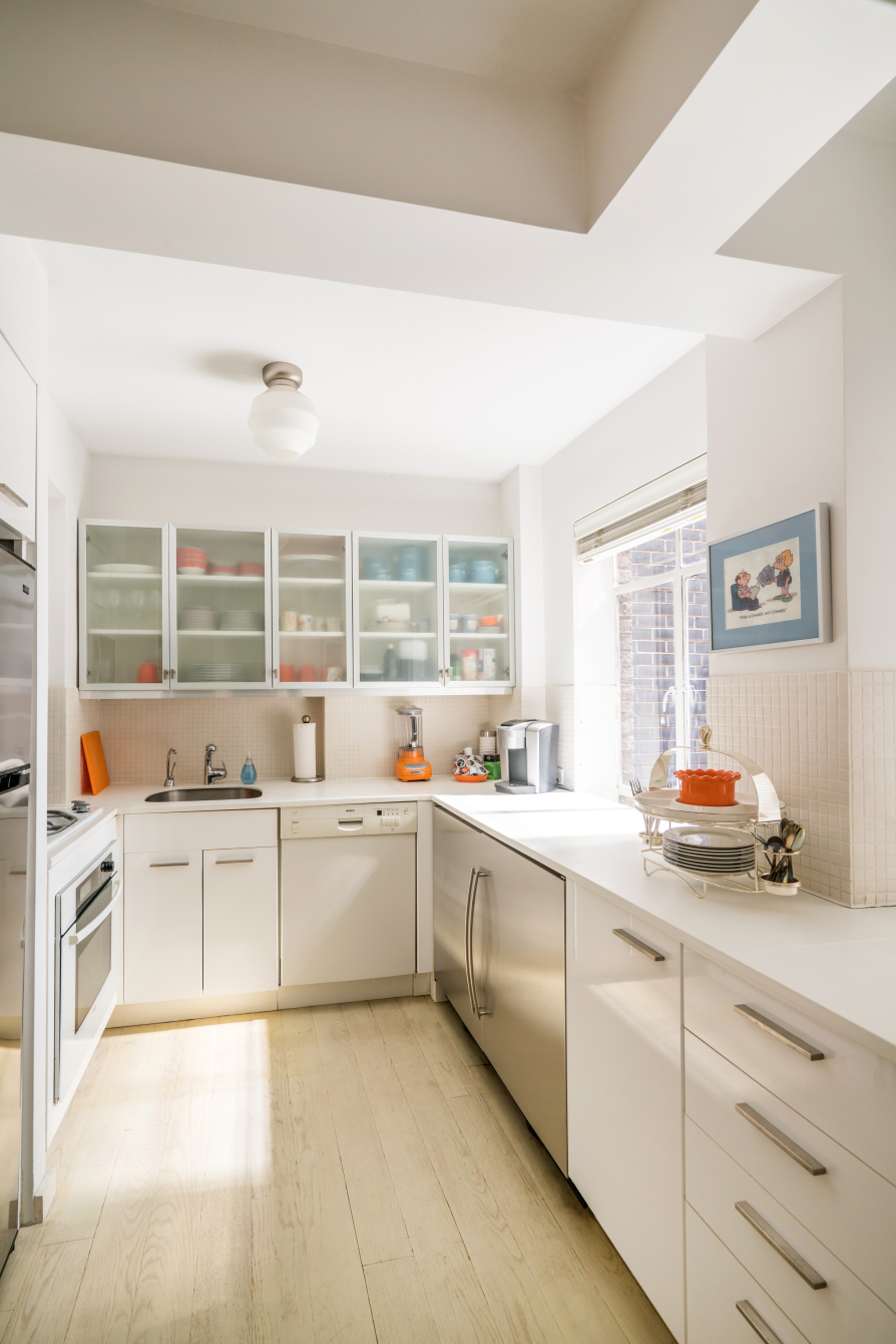 45 West 54th Street, Unit 2E Manhattan, NY 10019 - Photo 3 of 7