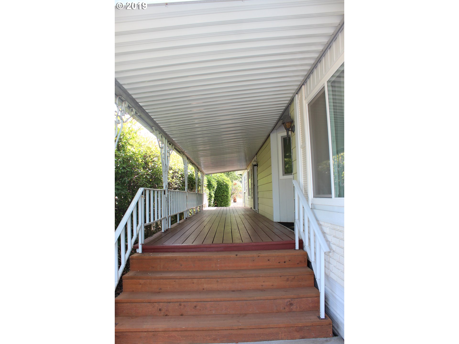 4800 Barger Drive Eugene, OR 97402 - Photo 2 of 10