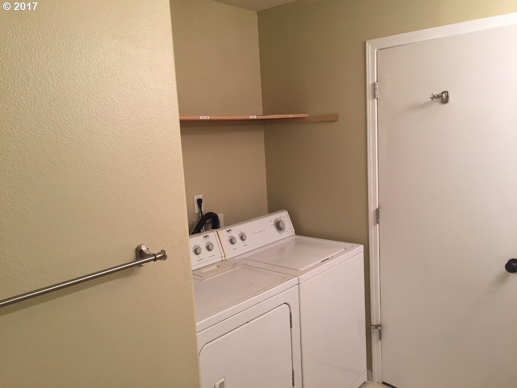 978 Southwest Junction Place Gresham, OR 97080 - Photo 13 of 15 Gallery Image 13