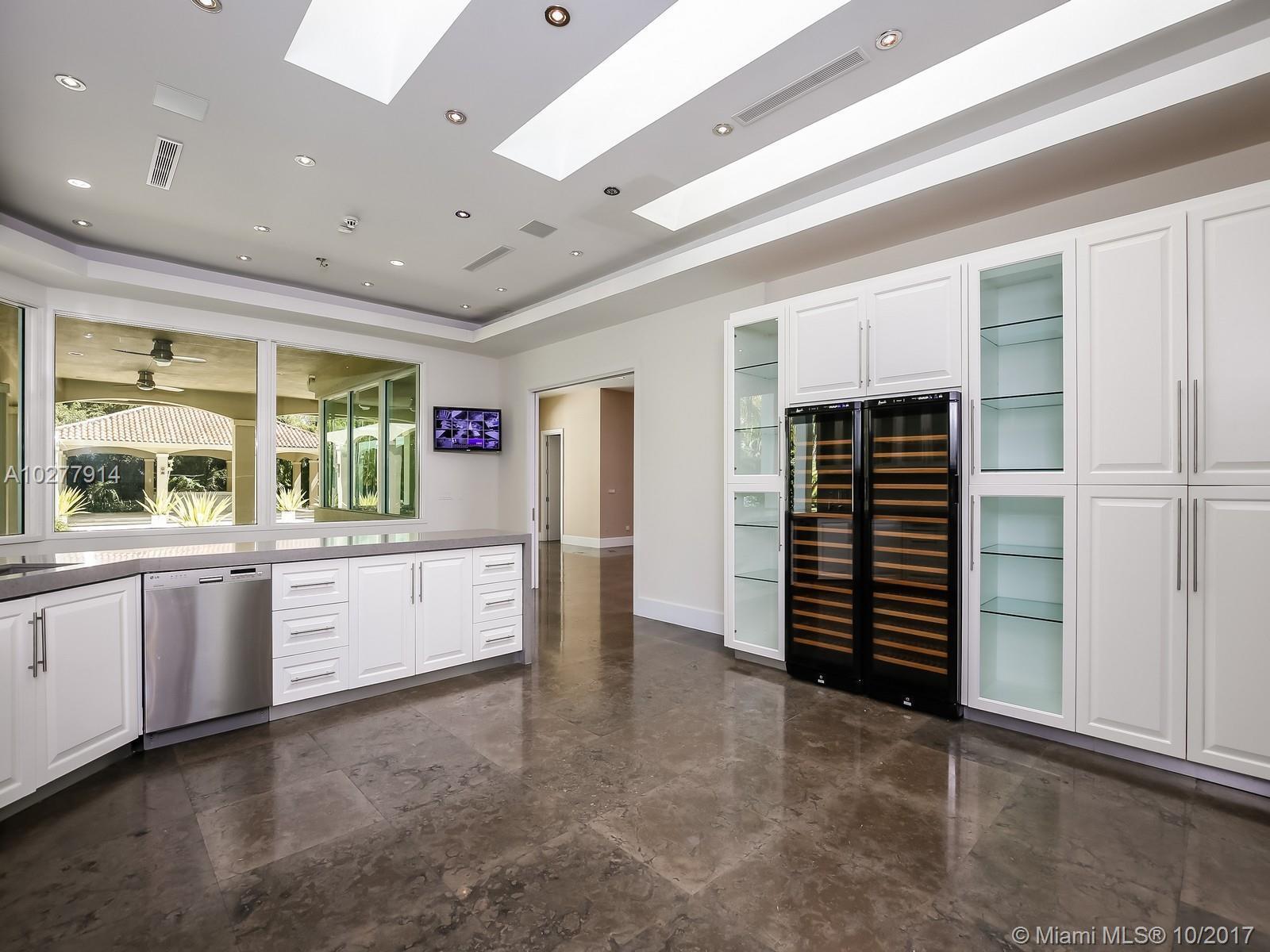 6501 Southwest 92nd Street Pinecrest, FL 33156 - Photo 3 of 33